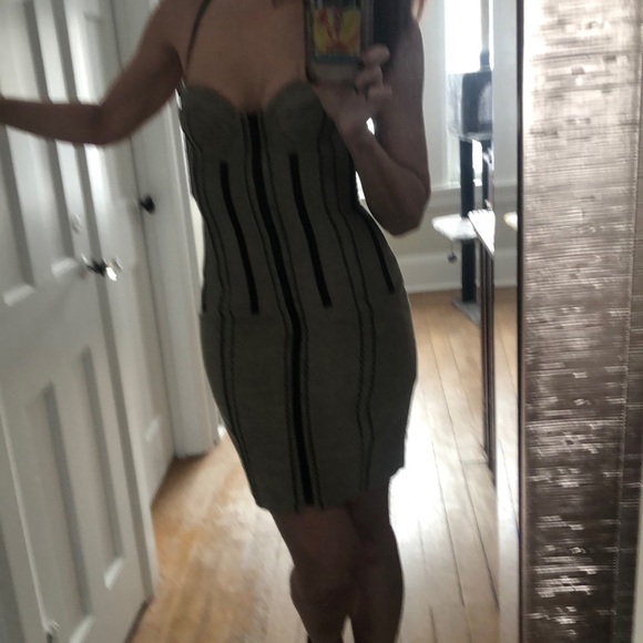 Uber sexy body con dress G.V.G.V size 2 - Picture 6 of 11